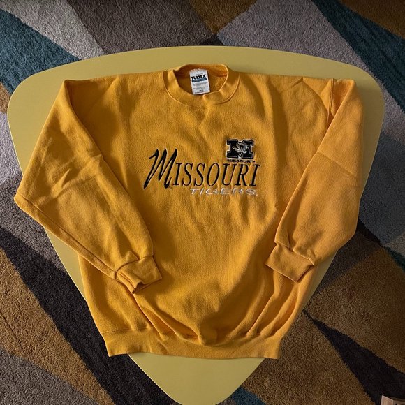 Tultex Other - University of Missouri Tigers gold vintage crewneck sweatshirt Size L